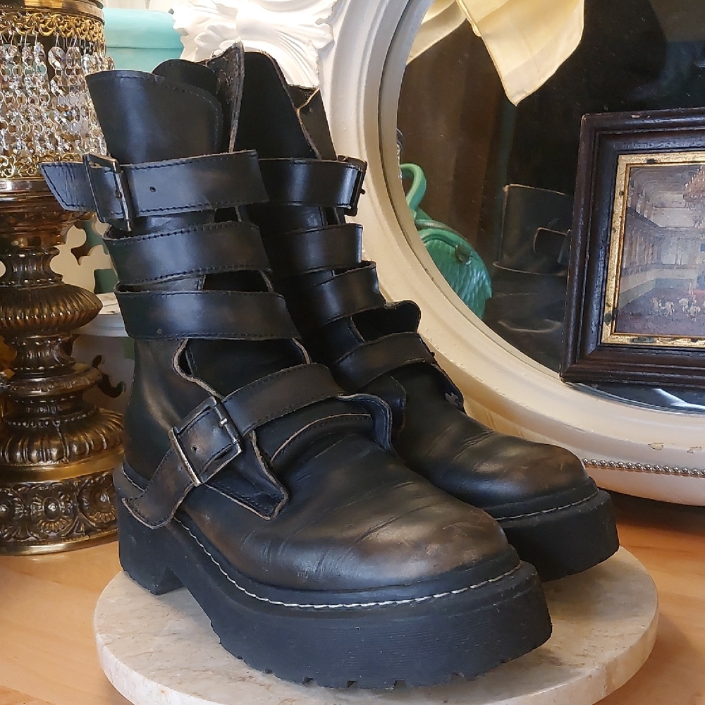 Steve Madden ( Freebird Era ) Sarge  Womens 11 Leather Moto Boots Retired